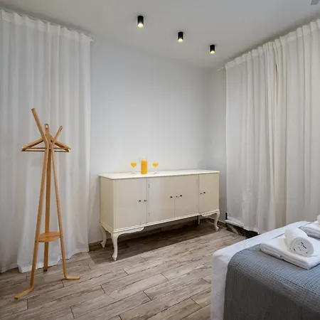 Apartament Central5 Boutique With Common Garden Next To Metro Ateny